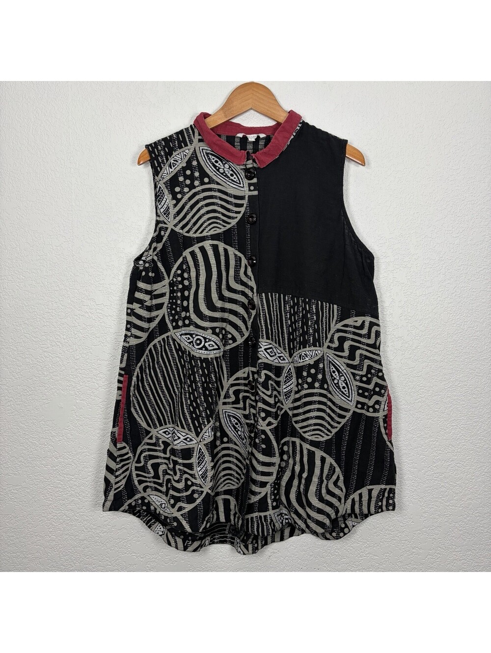 JOHN MARK Womens L Sleeveless Button Front Tunic Top Abstract Print Artsy Boho